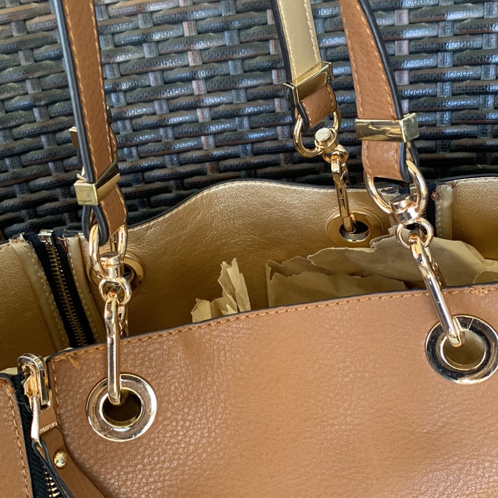 Rare Parfois Removable Zip Rounded Shoulder Bag - Picture 9 of 16